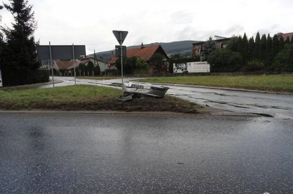 Dąbrowa - zderzyły się trzy auta - zdjęcie 2