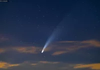 Nocą gołym okiem można zobaczyć kometę NEOWISE - zdjęcie główne
