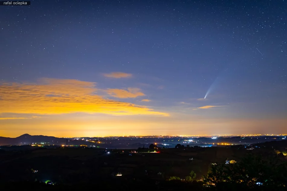 Nocą gołym okiem można zobaczyć kometę NEOWISE - zdjęcie 2
