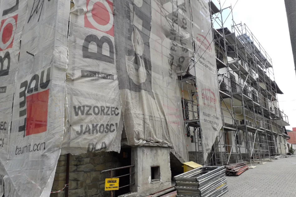 Rozpoczął się remont zabytkowego urzędu gminy - zdjęcie 3