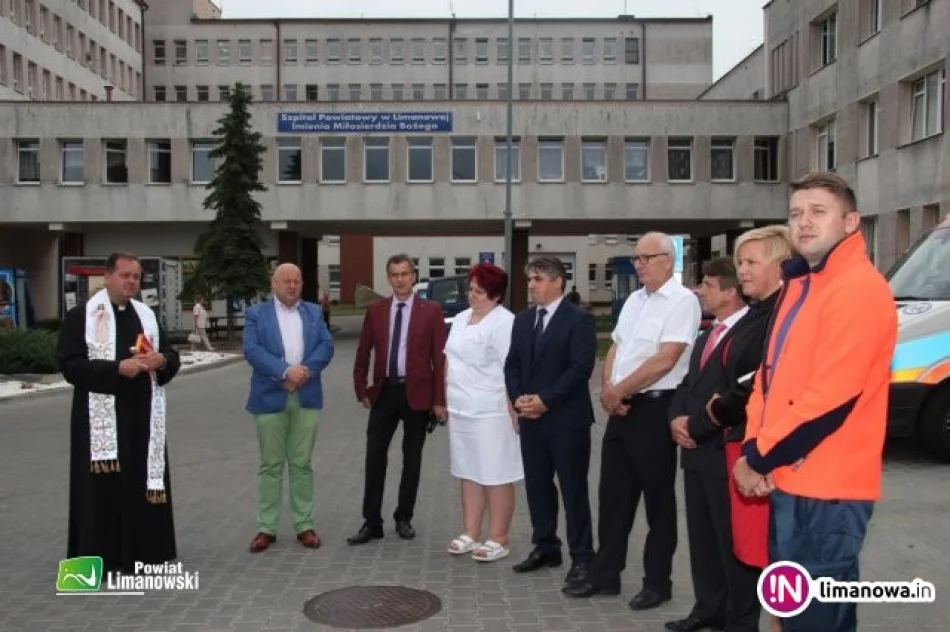 Szpital ma dwie nowe karetki. Większy komfort pacjentów - zdjęcie 4