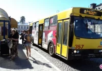 Uczniowie 'dwudziestki' nie mogą zdążyć na autobus - zdjęcie główne