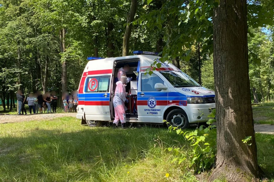 43-latek, którego wydobyto z wody, przeżył zdarzenie. Policja wyjaśnia okoliczności  - zdjęcie 6