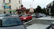 Parkowanie na... pomniku - zdjęcie 2