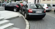 Parkowanie na... pomniku - zdjęcie 3
