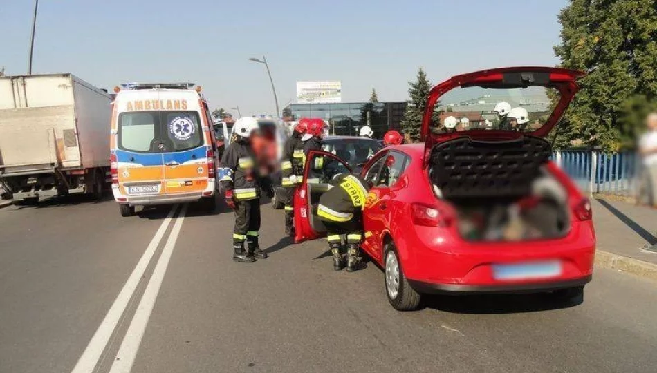 Az trzy auta zderzyły się na Krańcowej w Nowym Sączu - zdjęcie 1