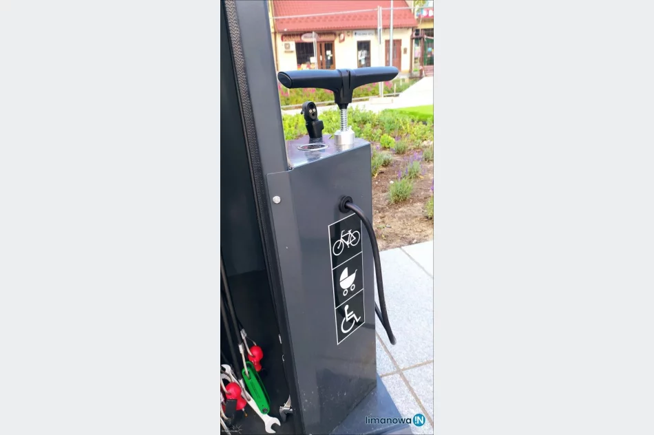 W Rynku zlokalizowano stację naprawy rowerów - zdjęcie 4