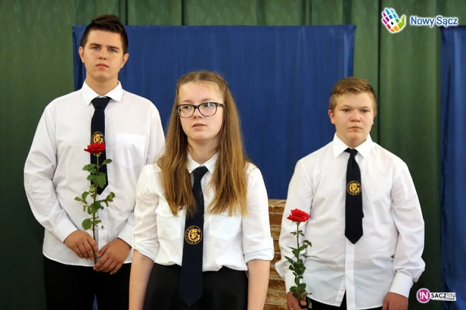 Miejska inauguracja roku szkolnego w Gimnazjum nr 11 - zdjęcie 4