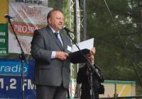Krowa nie jest fioletowa, a mleka nie produkuje się w fabryce - zdjęcie główne