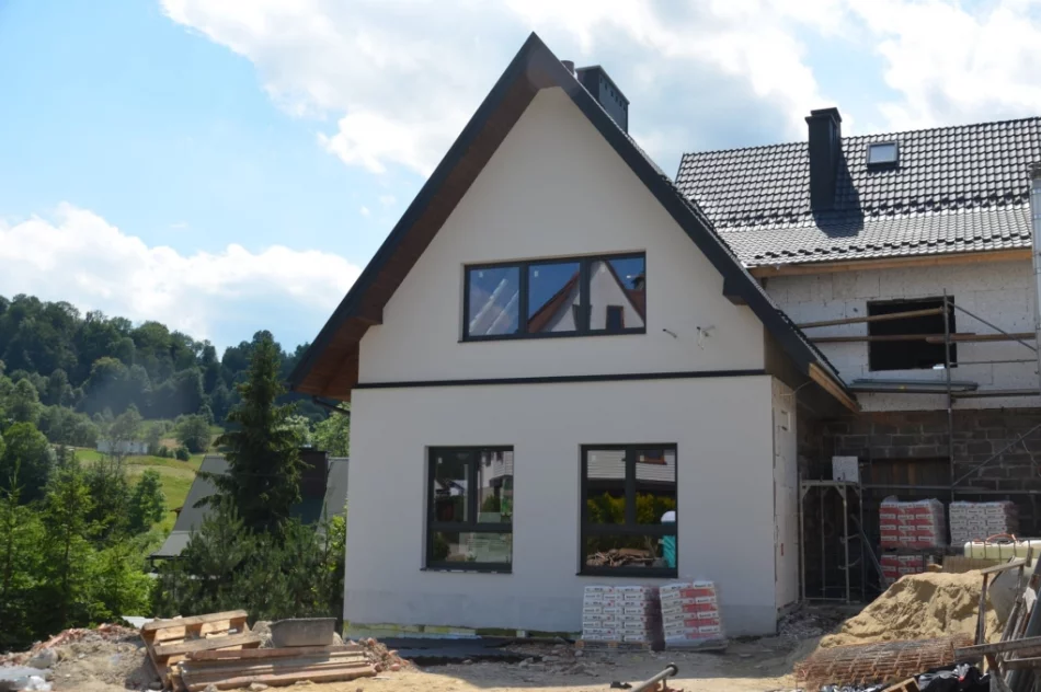 Prace przeniosły się do wnętrza obiektu - zdjęcie 8