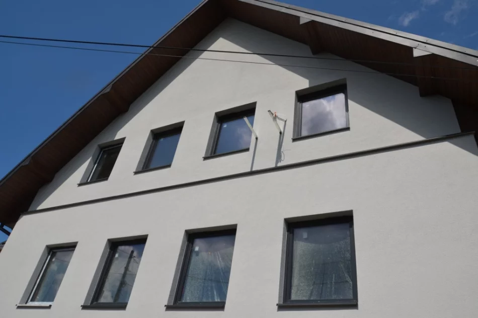 Prace przeniosły się do wnętrza obiektu - zdjęcie 9