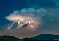 Możliwe burze i grad - IMiGW ostrzega - zdjęcie główne