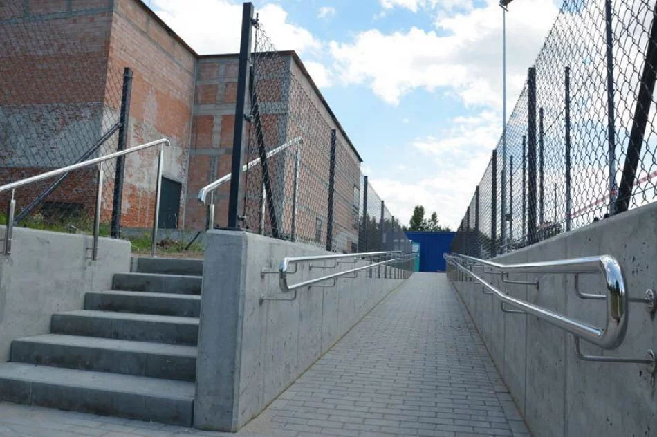 Stadion nadal placem budowy - zdjęcie 9