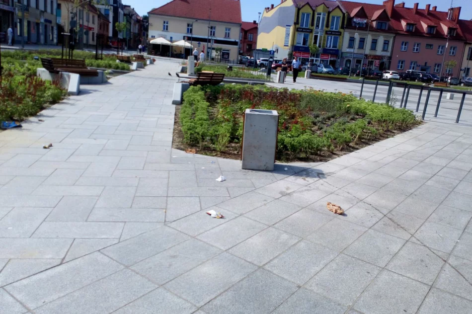 Rynek jak śmietnisko - zdjęcie 4