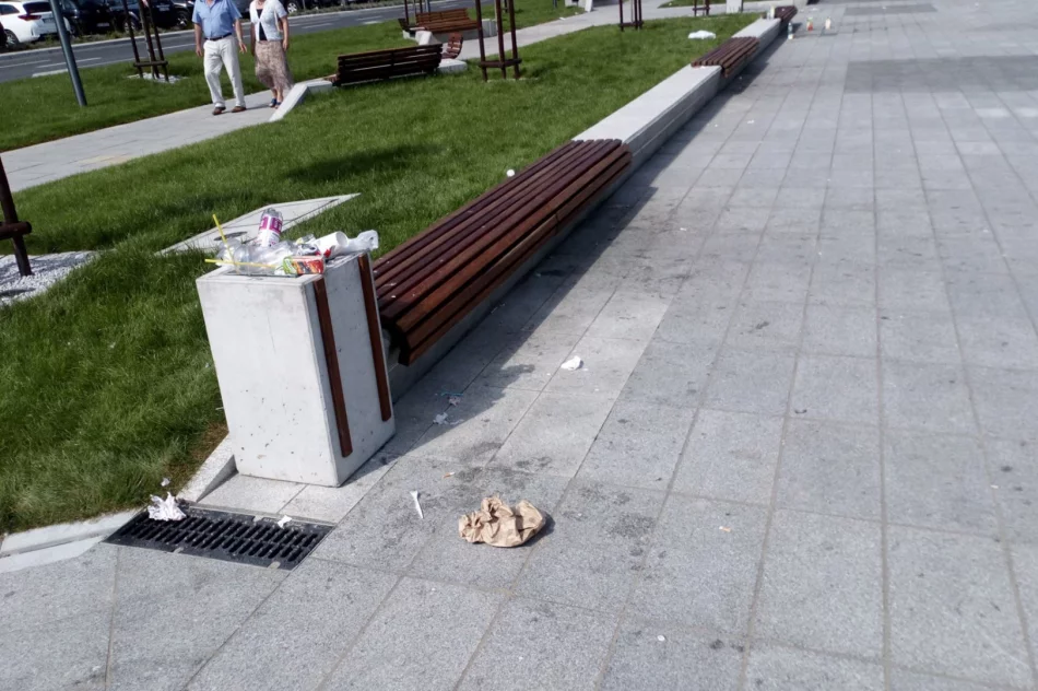 Rynek jak śmietnisko - zdjęcie 10