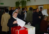 Na prawicy za dużo chętnych, na lewicy chętnych brak - zdjęcie główne