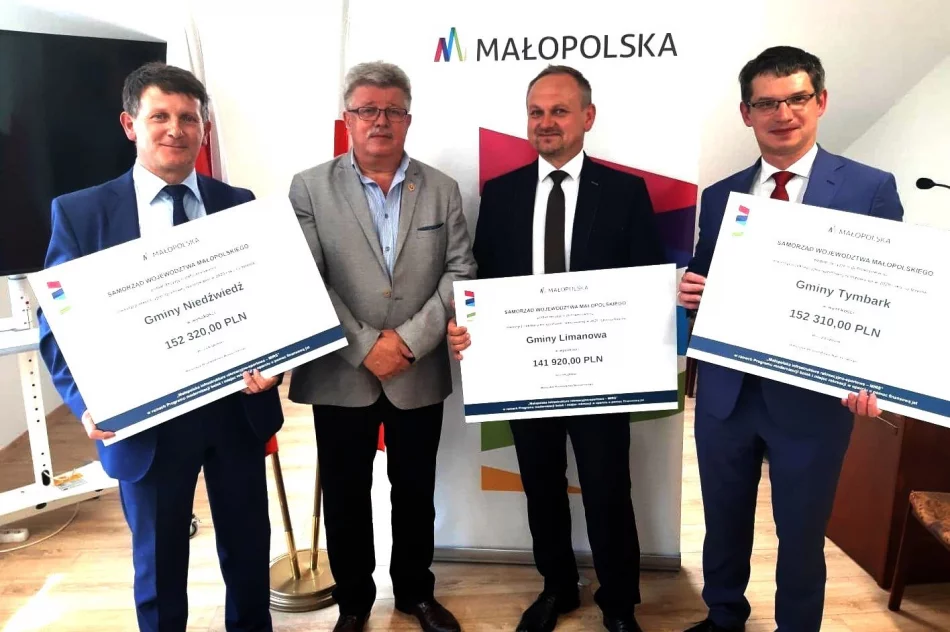 Promesa na boisko sportowe w Starym Rybiu - zdjęcie 2