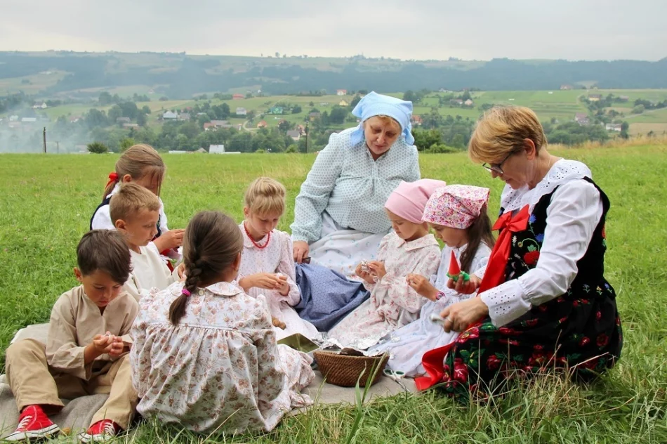 Warsztaty poświęcone obrzędowości limanowskich Lachów - zdjęcie 14