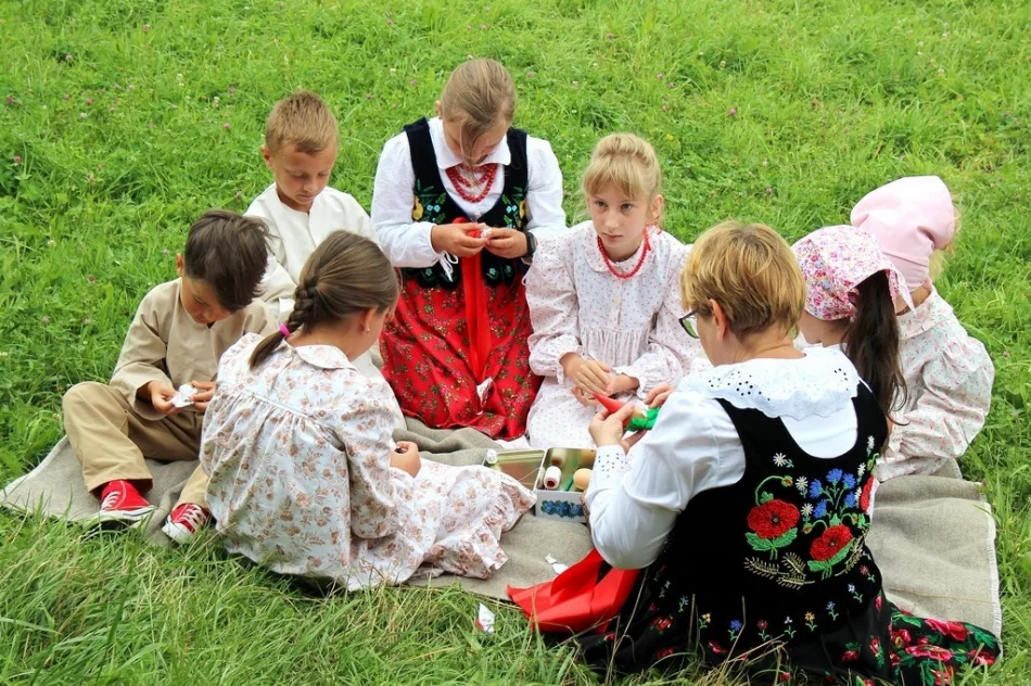 Warsztaty poświęcone obrzędowości limanowskich Lachów - zdjęcie 16