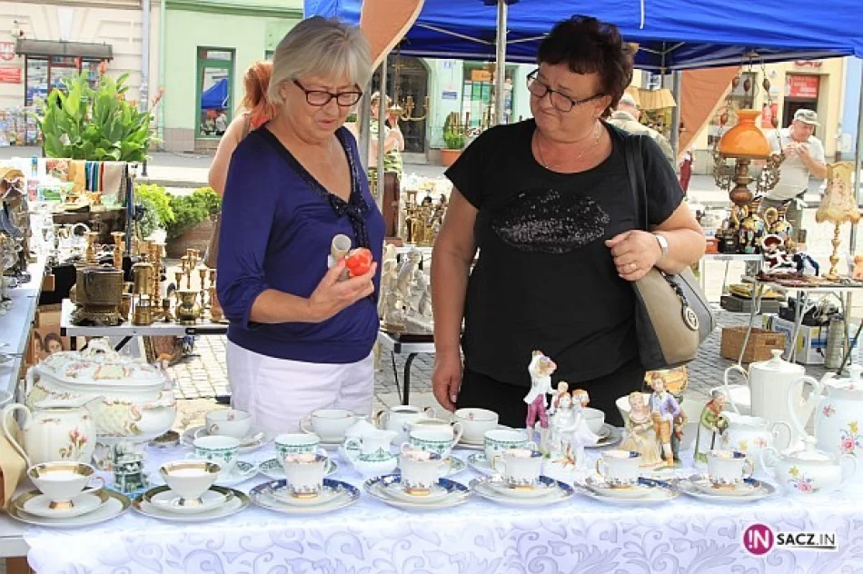 Anioły  na sądeckim Rynku - zdjęcie 2