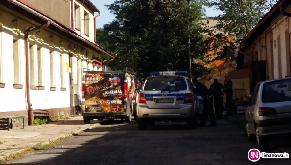 Z nożem na policjantów - jest decyzja sądu. Nożem zaatakował już kilka lat temu - zdjęcie 1