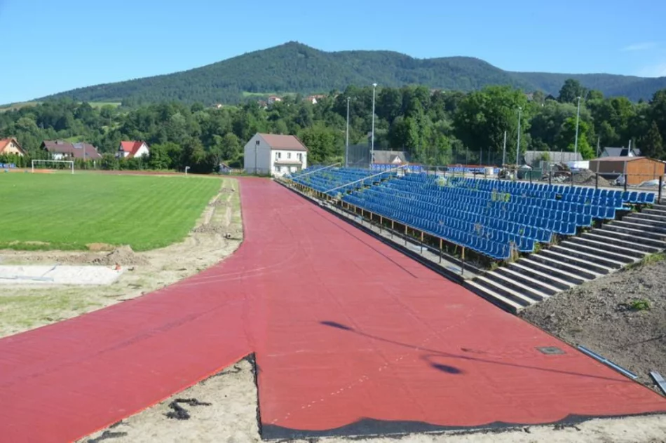 Powstał lekkoatletyczny kompleks - prace dobiegają końca - zdjęcie 9