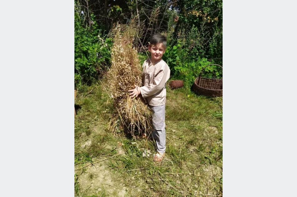 "Wokół chleba" - powrót do przeszłości z Czerwonymi Koralami z Pisarzowej - zdjęcie 10