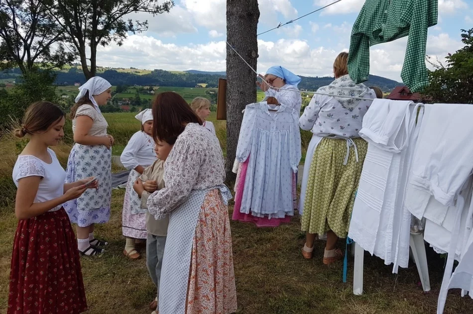 Warsztaty "Wokół chleba" i powrót do przeszłości - zdjęcie 10