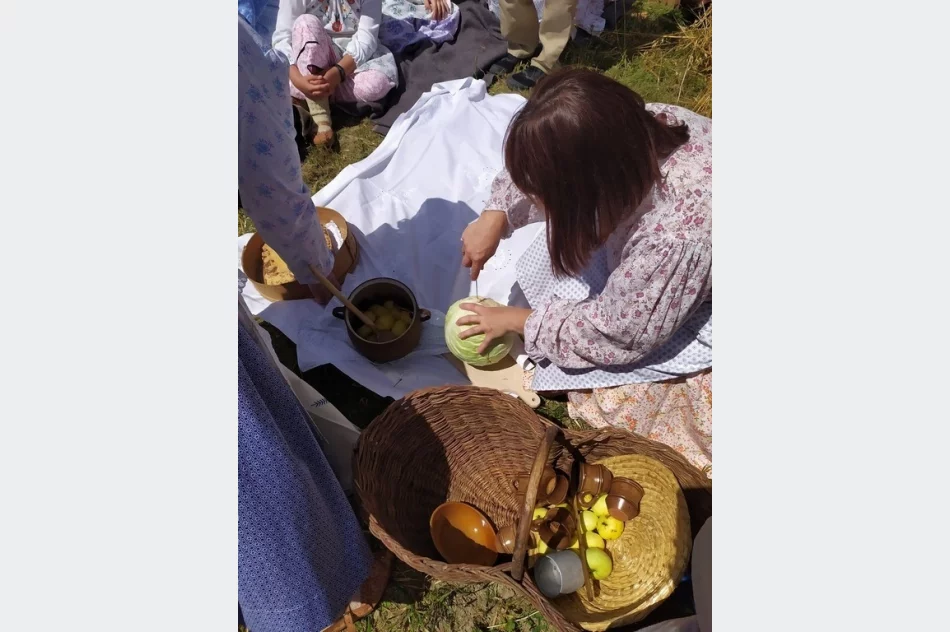 Warsztaty "Wokół chleba" i powrót do przeszłości - zdjęcie 12