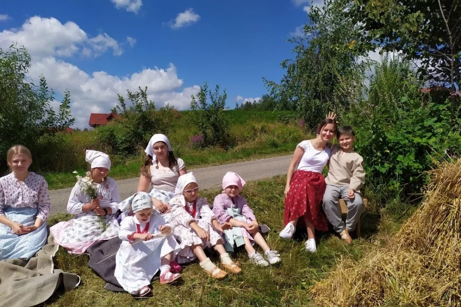 Warsztaty "Wokół chleba" i powrót do przeszłości - zdjęcie 13