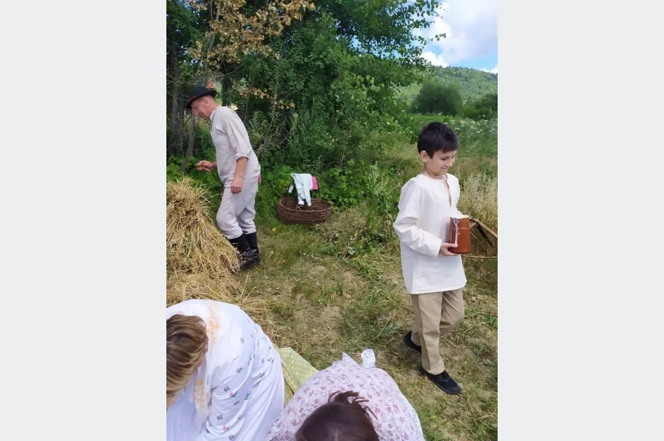 Warsztaty "Wokół chleba" i powrót do przeszłości - zdjęcie 14