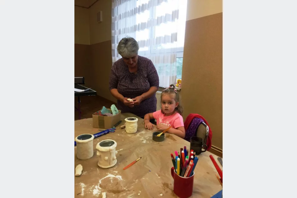 Artystyczne wakacje w świetlicach w Lipowem i Starej Wsi - zdjęcie 15