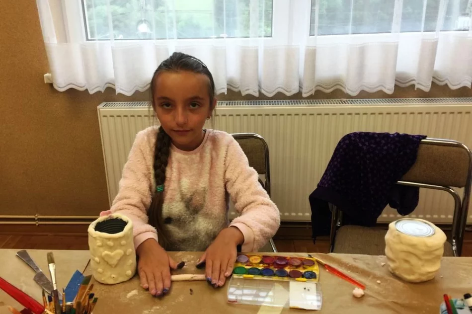 Artystyczne wakacje w świetlicach w Lipowem i Starej Wsi - zdjęcie 17