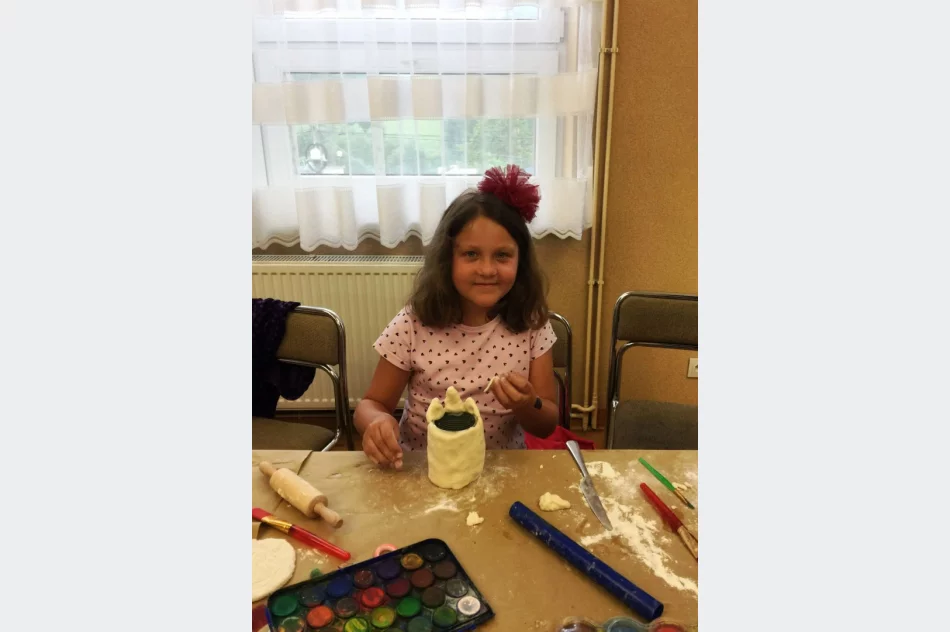 Artystyczne wakacje w świetlicach w Lipowem i Starej Wsi - zdjęcie 18