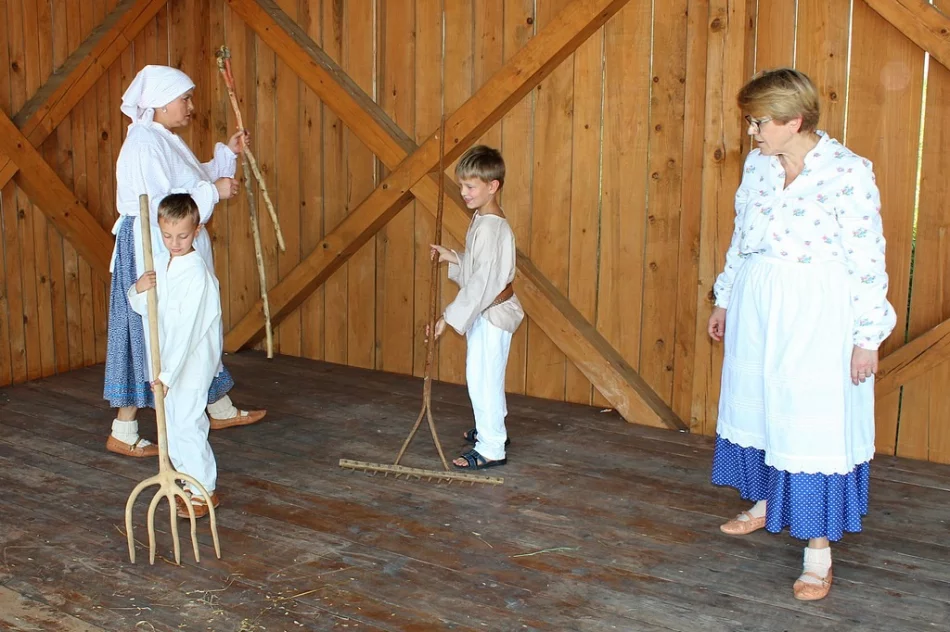 "Wokół chleba" - część druga Warsztatów Artystycznych "Czerwone Korale" - zdjęcie 11