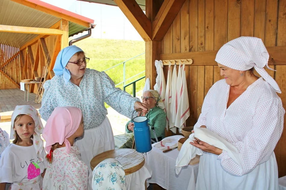 "Wokół chleba" - część druga Warsztatów Artystycznych "Czerwone Korale" - zdjęcie 17