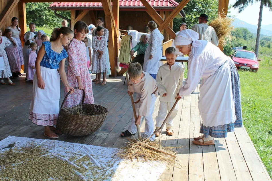 "Wokół chleba" - część druga Warsztatów Artystycznych "Czerwone Korale" - zdjęcie 19