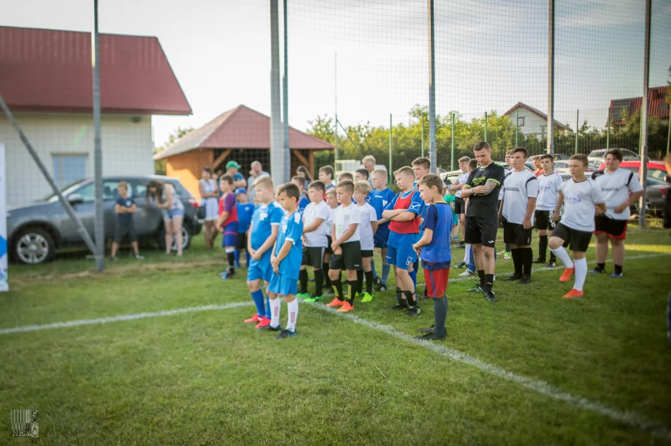 Jerzy Engel na treningu w LKS Rupniów - zdjęcie 3