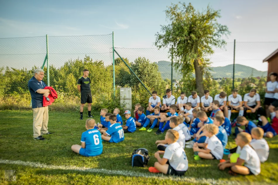Jerzy Engel na treningu w LKS Rupniów - zdjęcie 12