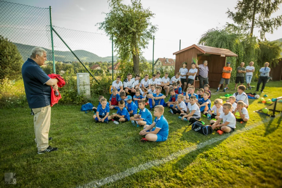 Jerzy Engel na treningu w LKS Rupniów - zdjęcie 15