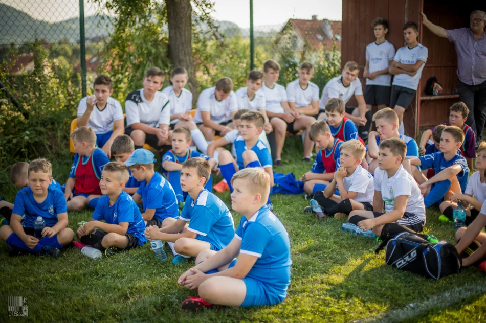 Jerzy Engel na treningu w LKS Rupniów - zdjęcie 16