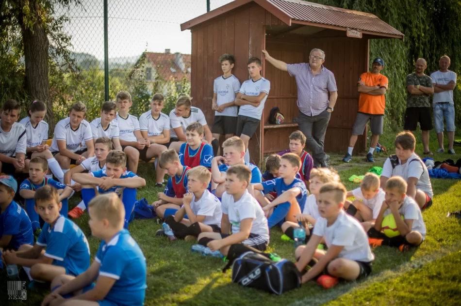 Jerzy Engel na treningu w LKS Rupniów - zdjęcie 17