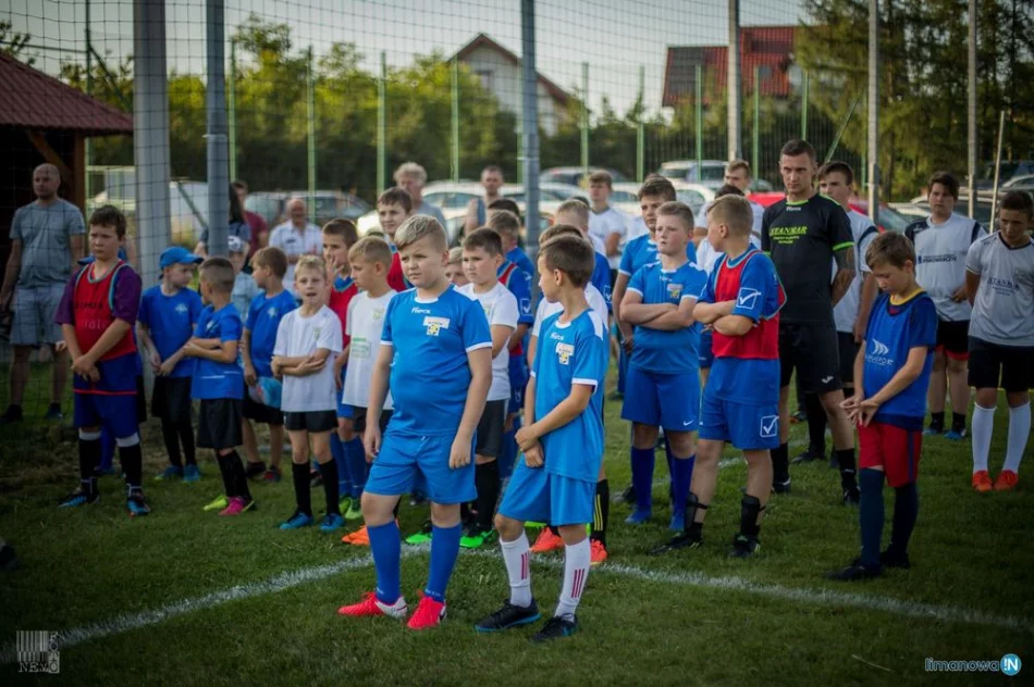 Jerzy Engel spotkał się młodymi piłkarzami LKS Płomień i LKS Rupniów - zdjęcie 8