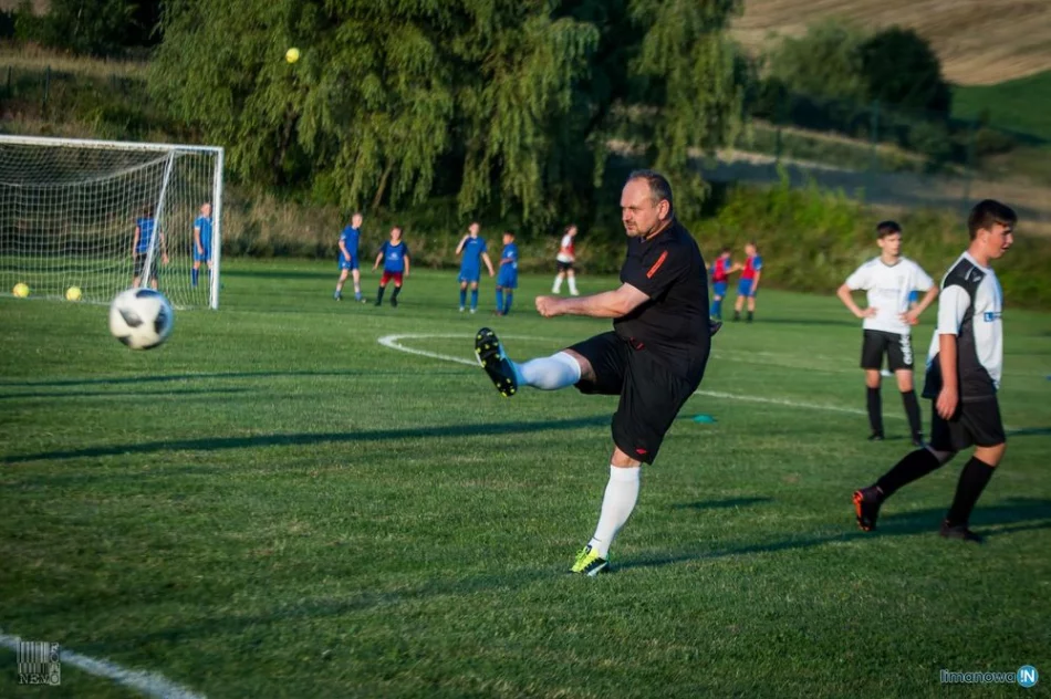 Jerzy Engel spotkał się młodymi piłkarzami LKS Płomień i LKS Rupniów - zdjęcie 12