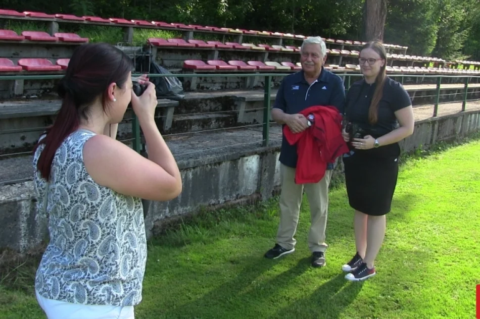 Jerzy Engel spotkał się młodymi piłkarzami LKS Płomień i LKS Rupniów - zdjęcie 16