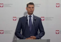 W strefach "czerwonej" i "żółtej" mogą być dodatkowe obostrzenia ws. powrotu do szkół - zdjęcie główne