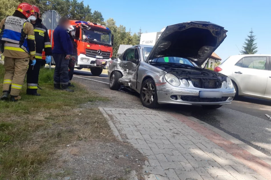 Zderzenie trzech samochodów - zdjęcie 3