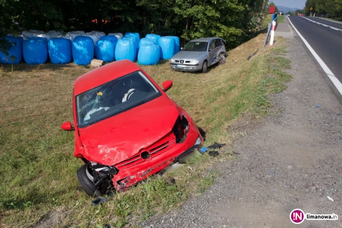 Zderzenie samochodów na DK28