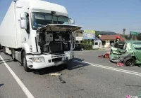 Dramat na drodze - zderzyły się trzy auta - zdjęcie główne