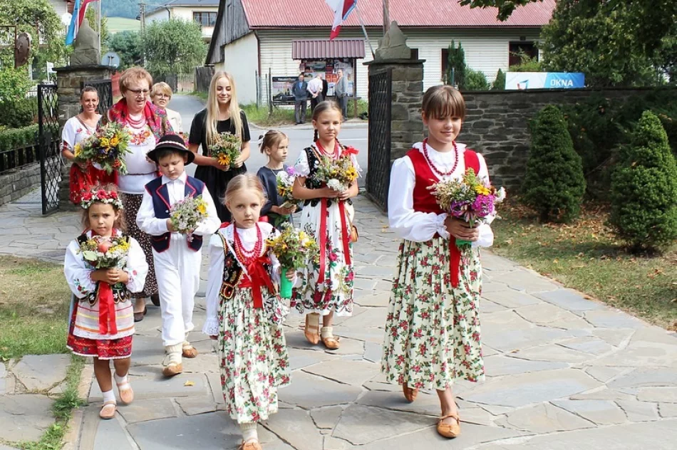 Projekt "Czerwonych Korali"  - "Wszystko w twoich rękach" święto Matki Boskiej Zielnej - zdjęcie 12